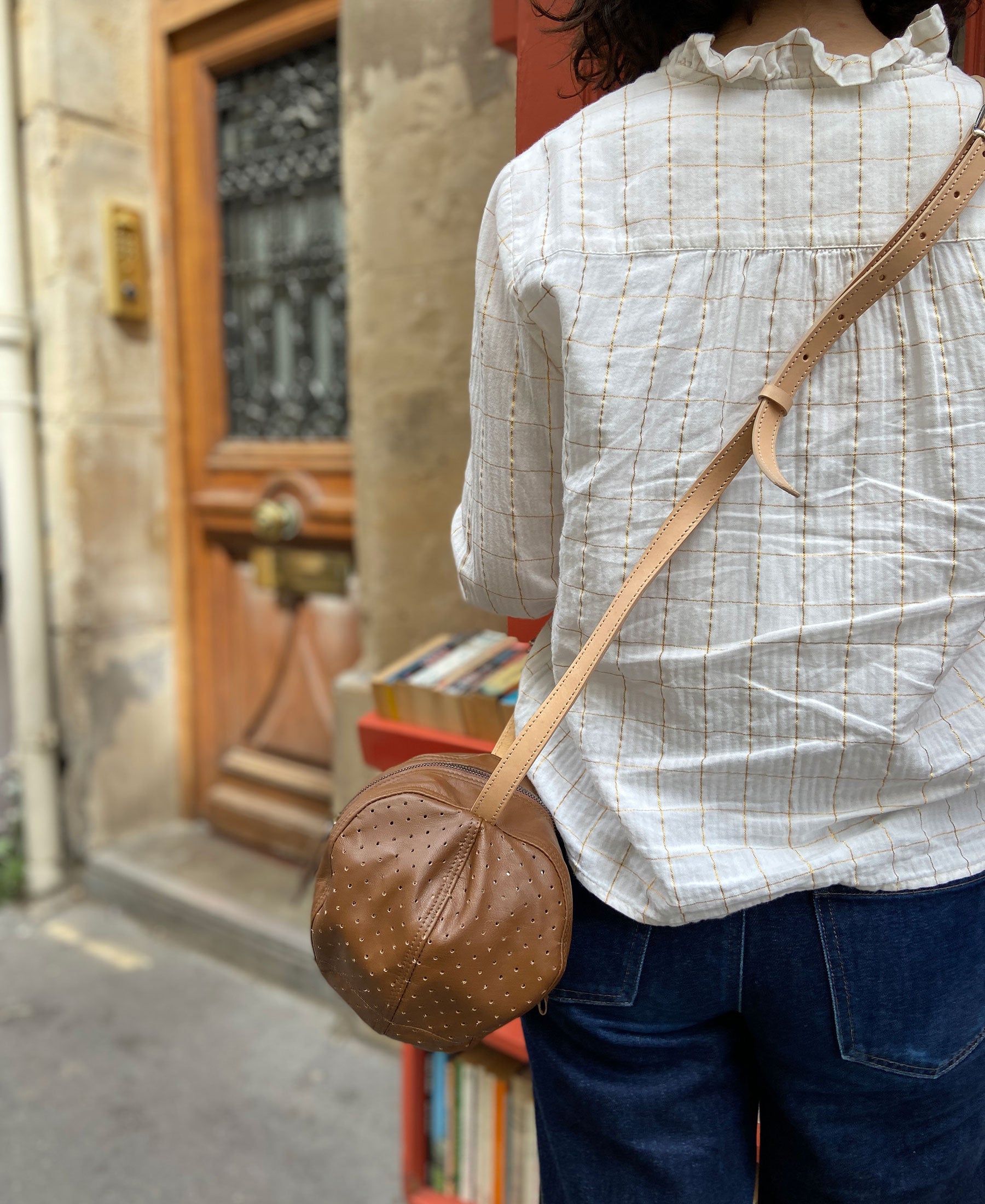 rosa mosa / Helmet bag (S/brown) – petiteparis