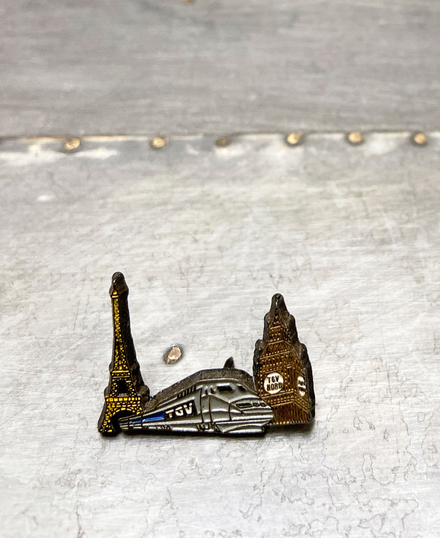 Vintage pin proch (TOUR EIFFEL / TGV NORD)