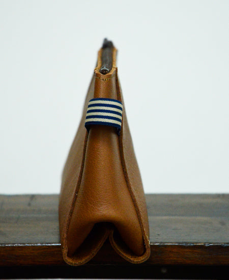 Bandit Manchot / leather pouch for men (camel)