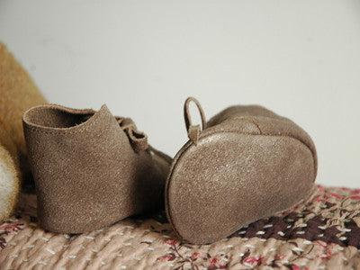 【送料無料】April Showers / Floris baby shoes (bronze)