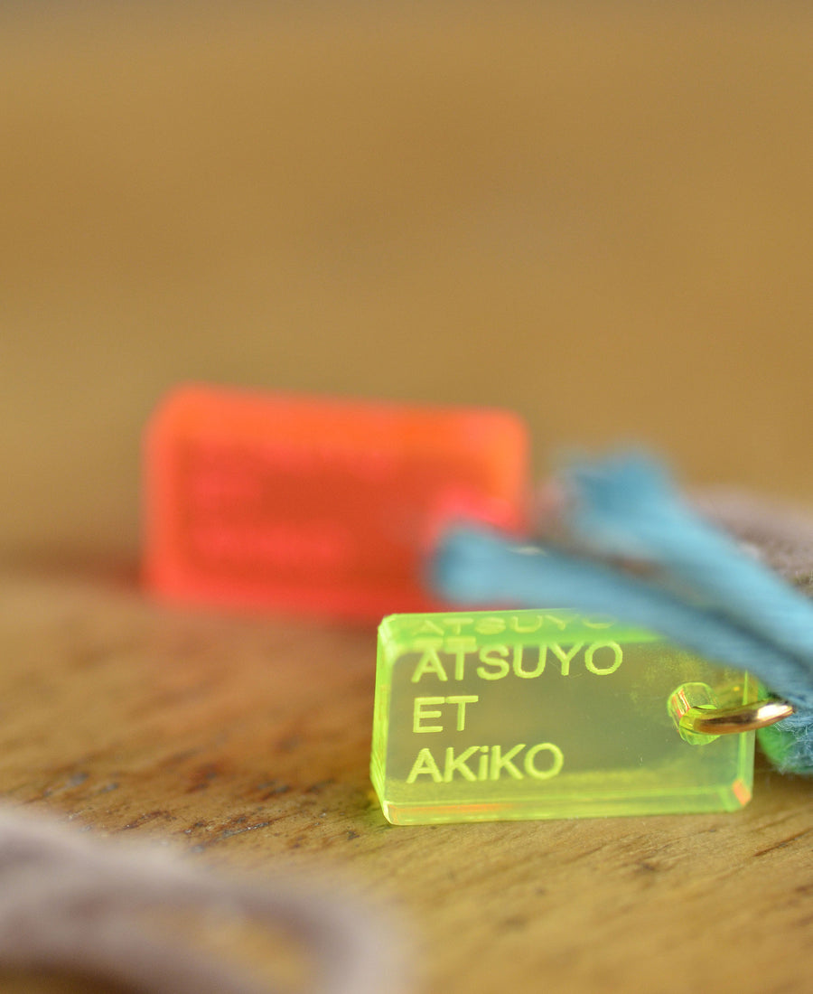 ATSUYO ET AKiKO / Ribbon Necklace (turquoise / gold glitter )