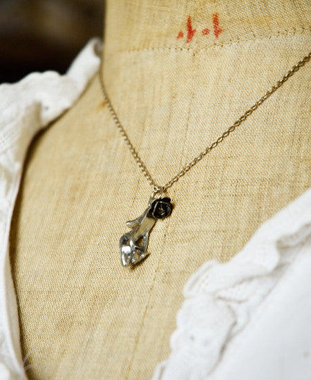 Culotte / vintage necklace (high heels and rose)
