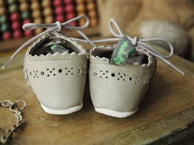 【送料無料】Filament Baby Shoes (Gris craie)