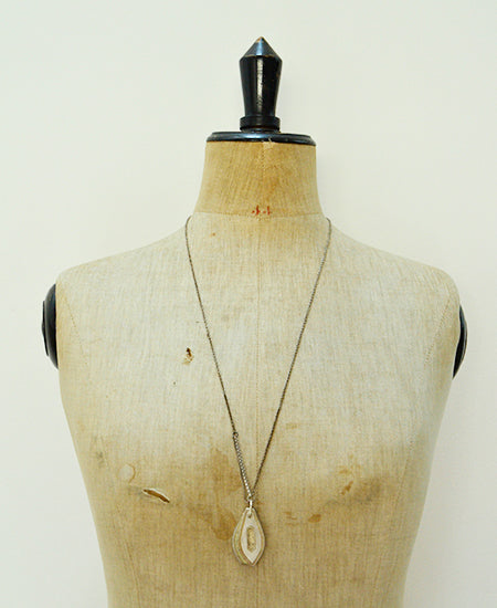 Comfort station / Reversible necklace (Antique Atlas)