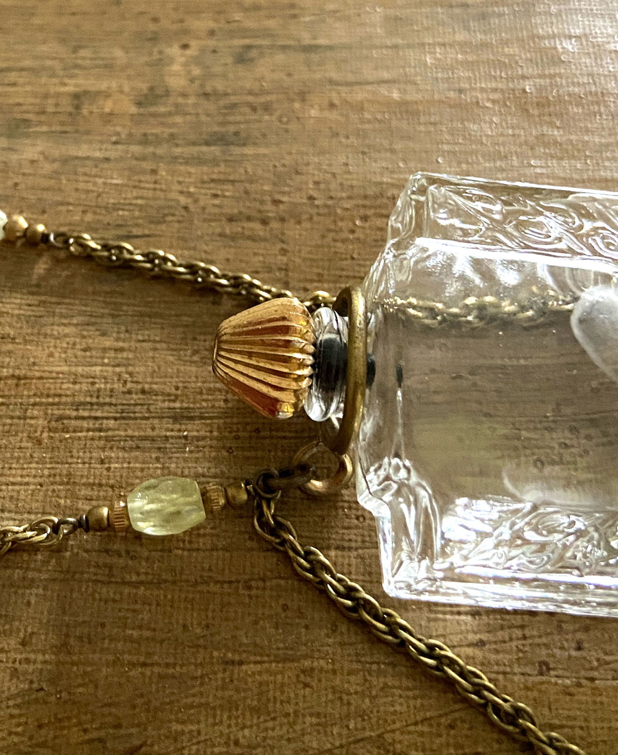 TABITO Jewelry / Vintage perfume flask, square (fl11.22aw)