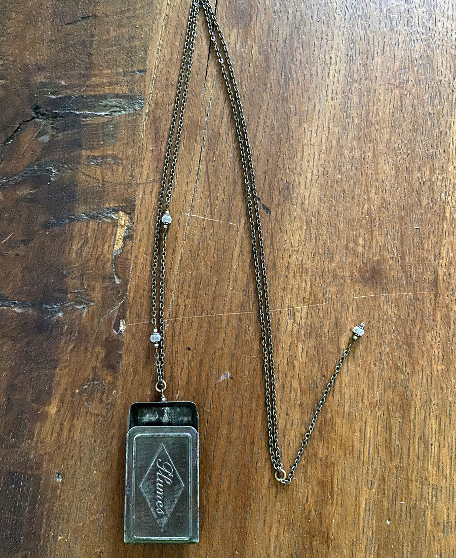 TABITO Jewelry / Vintage tin case necklace (dl15.22aw)