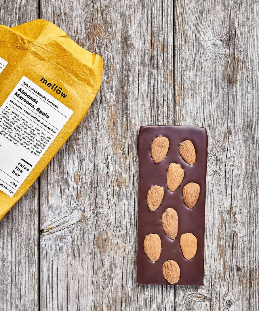 mellow / chocolate bars (almonds)