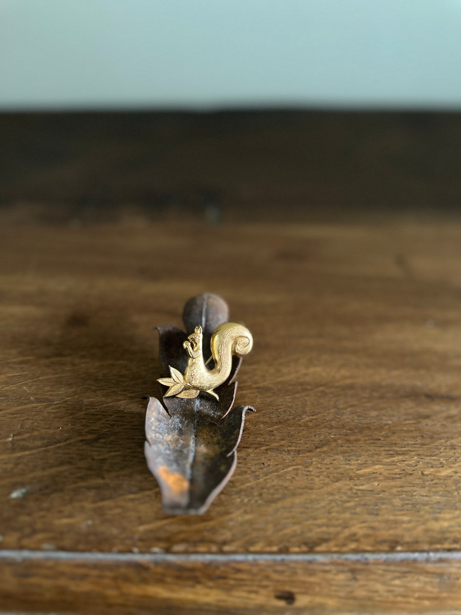 Vintage pin brooch (Ecureuil)