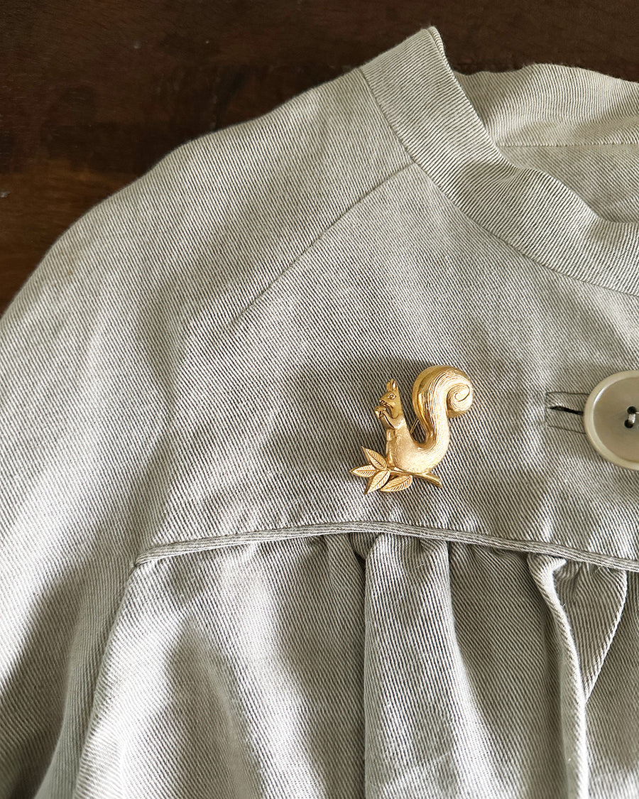 Vintage pin brooch (Ecureuil)