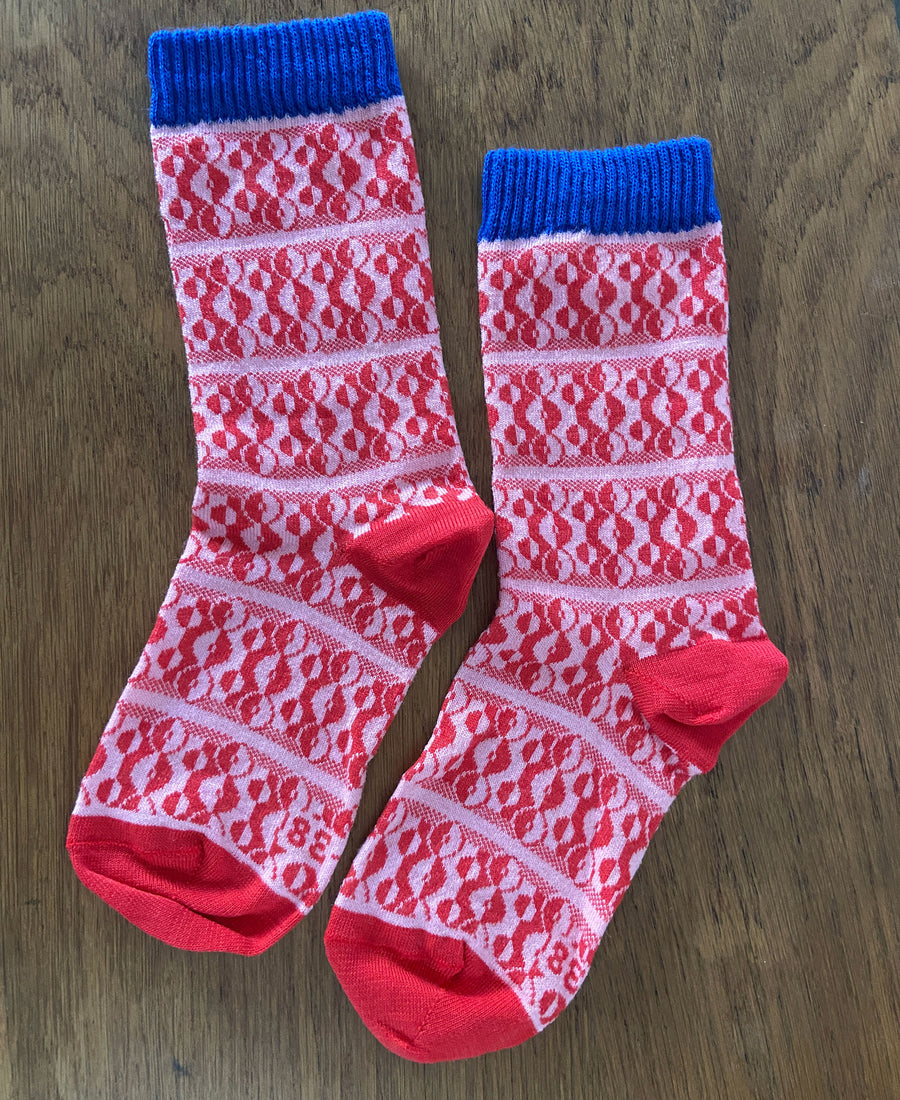 wolvis / socks Bauhaus coral (red)