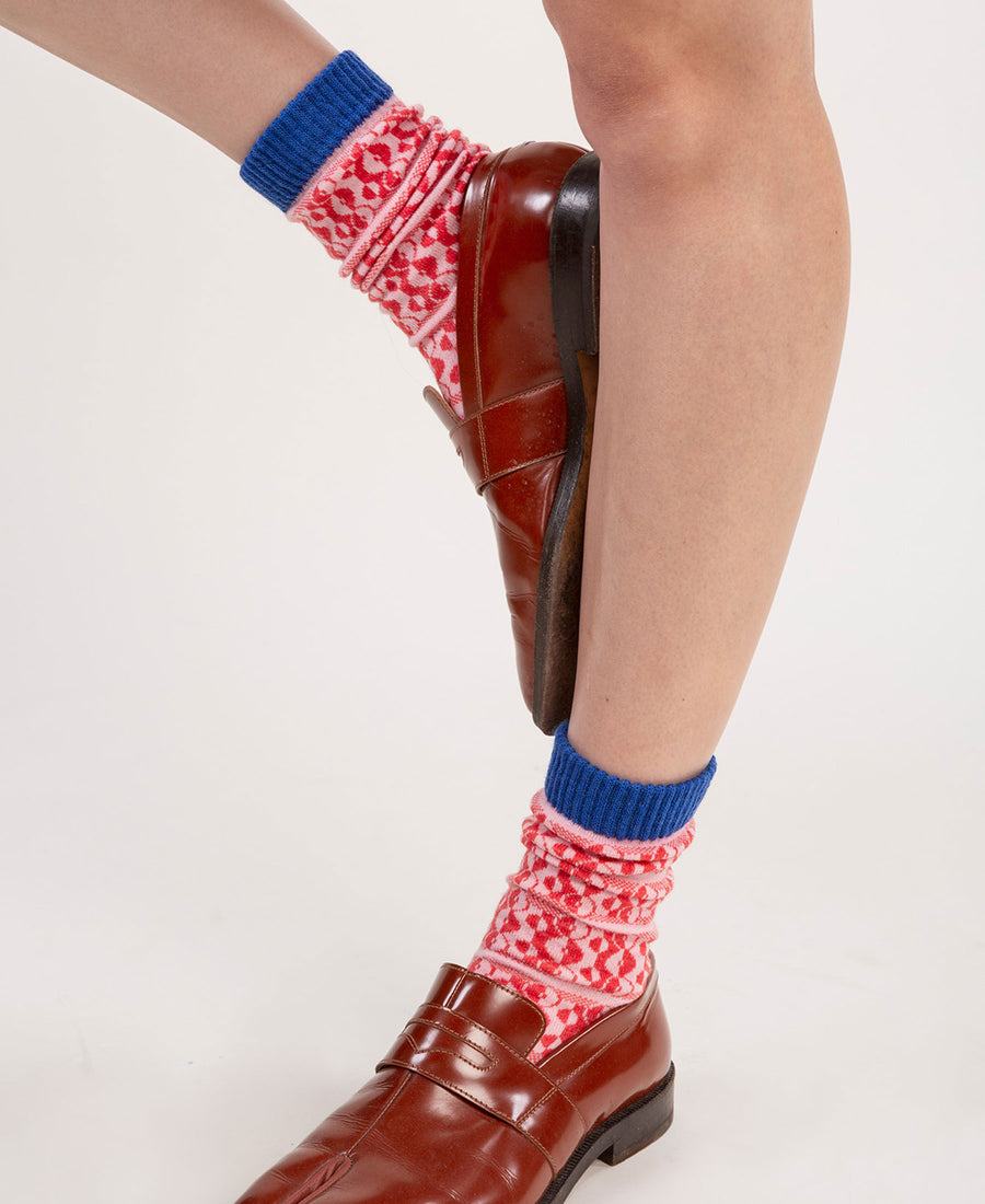 wolvis / socks Bauhaus coral (red)