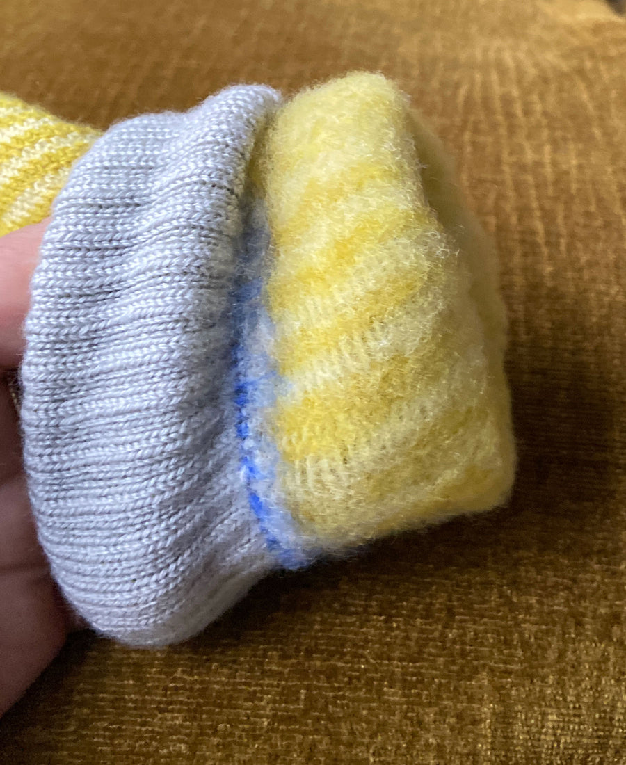 wolvis / mittens Bauhaus sulphur (yellow)