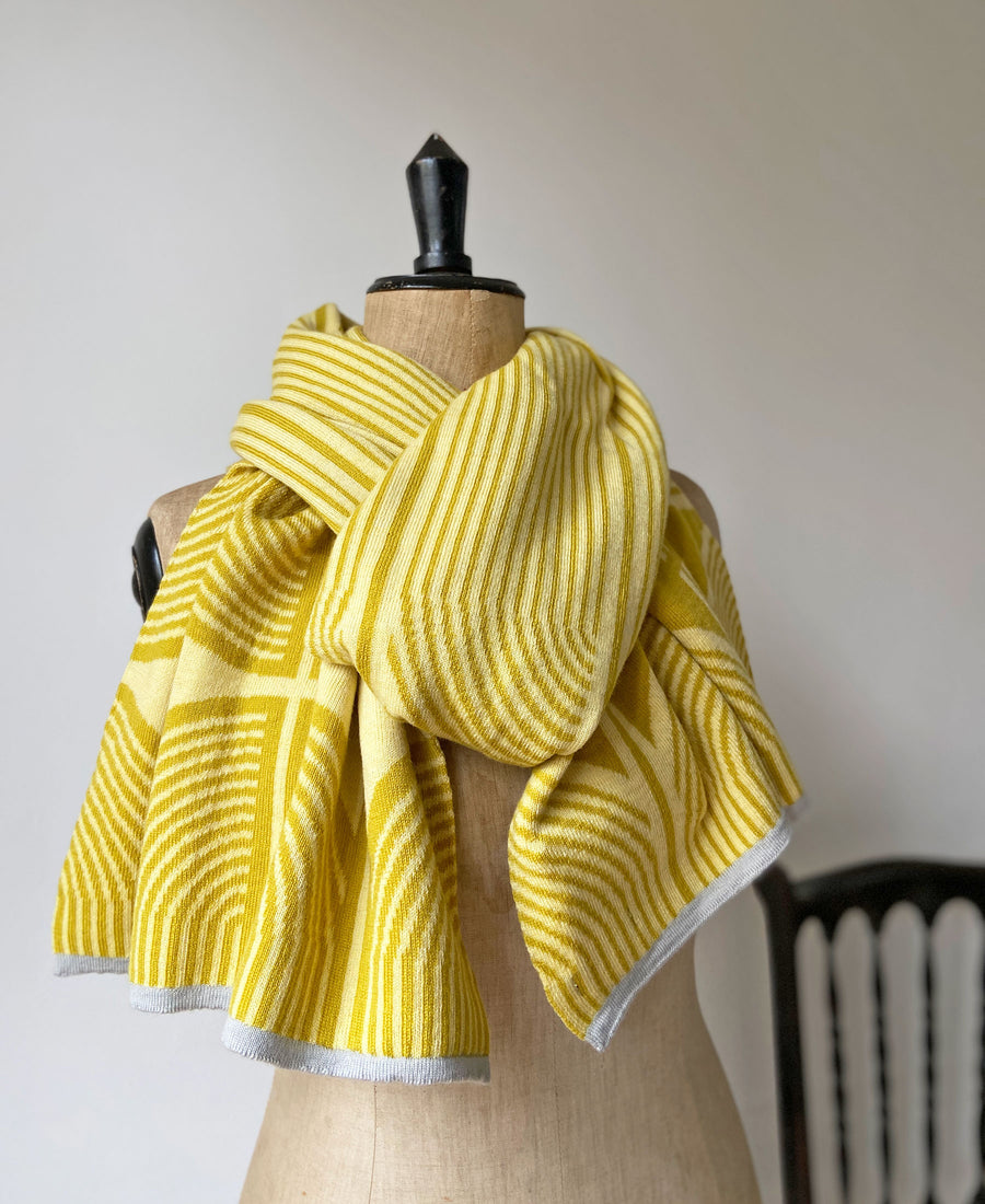 wolvis / scarf ANNI sulphur (yellow / maxi)