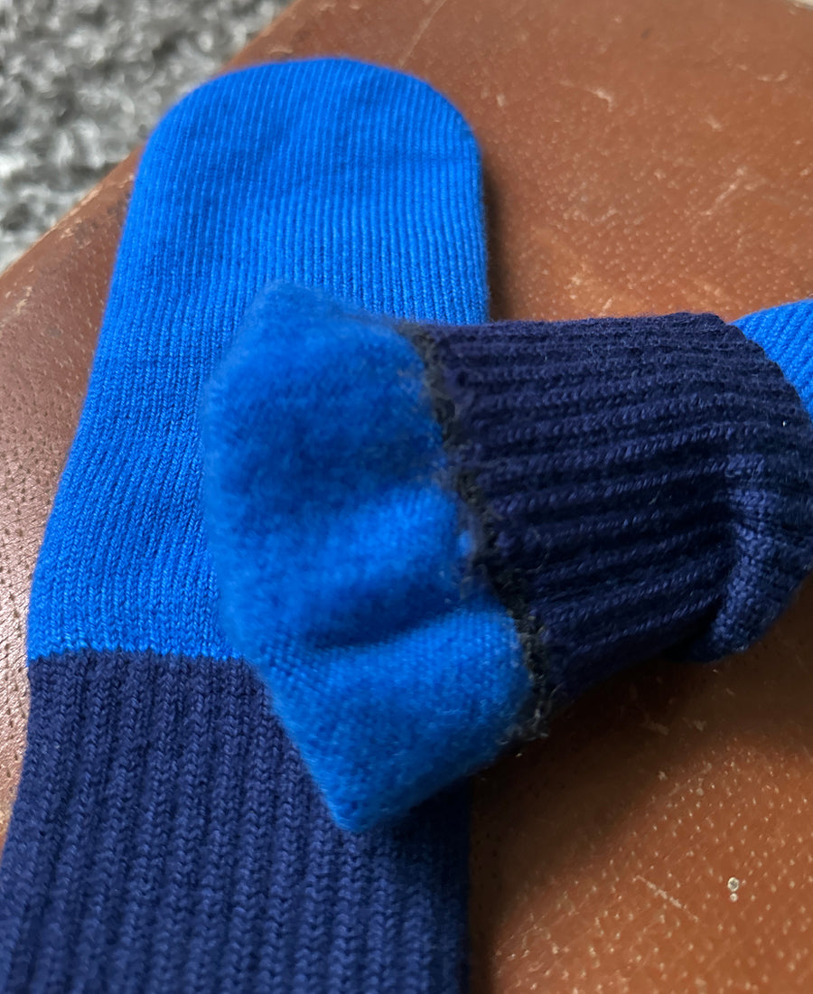 wolvis / mittens cobalt (blue)