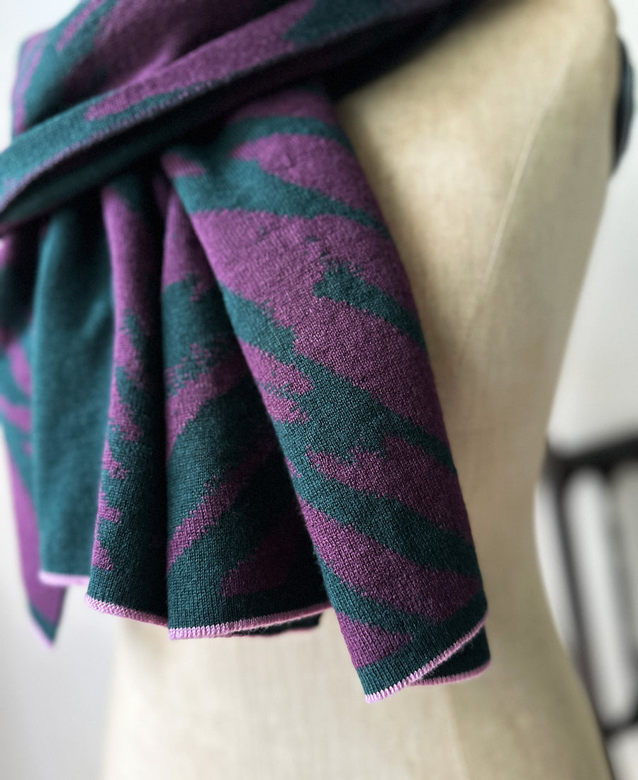 wolvis / scarf CERURA grape (purple / maxi)