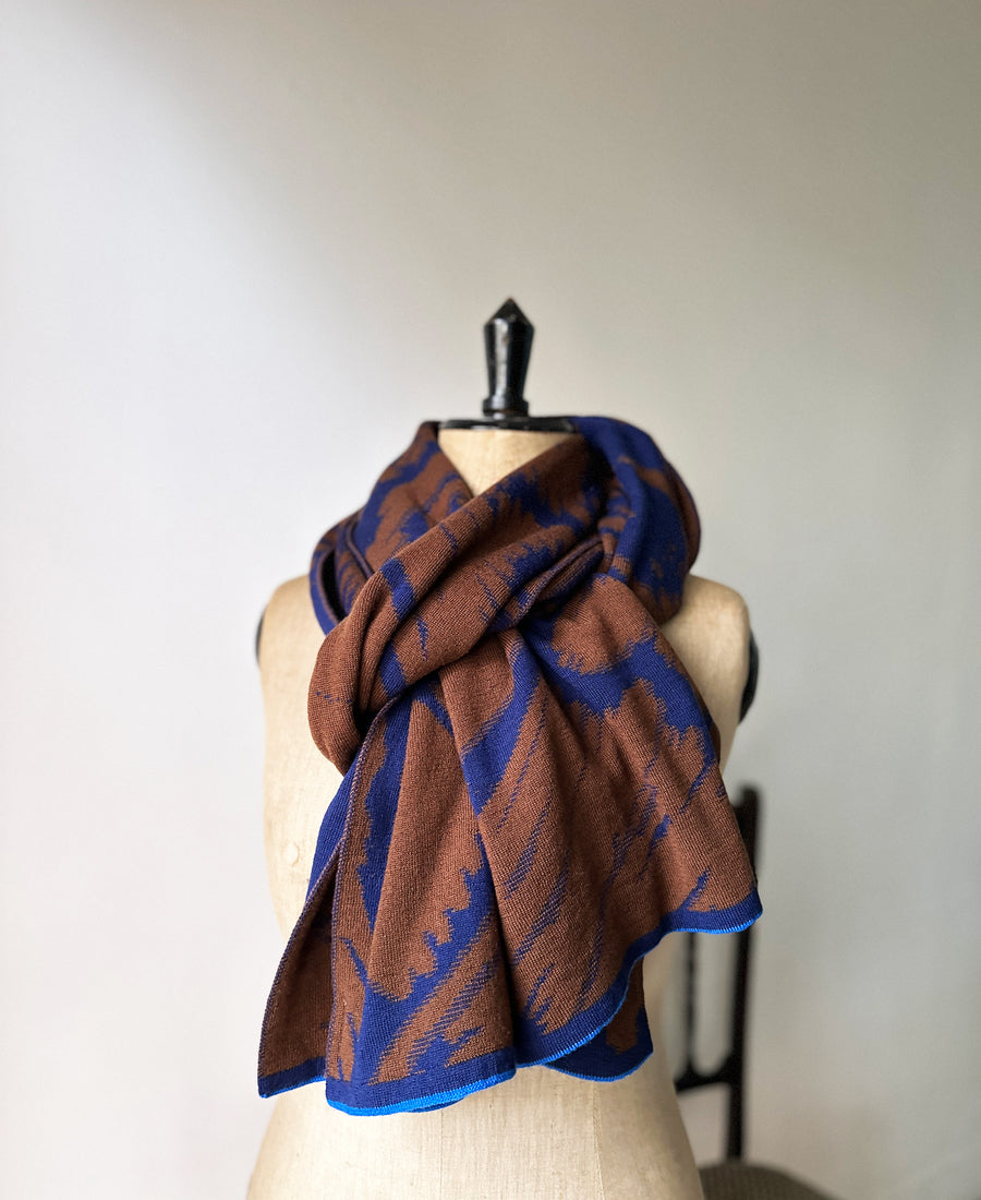 wolvis / scarf FURCULA cacao (brown / maxi)