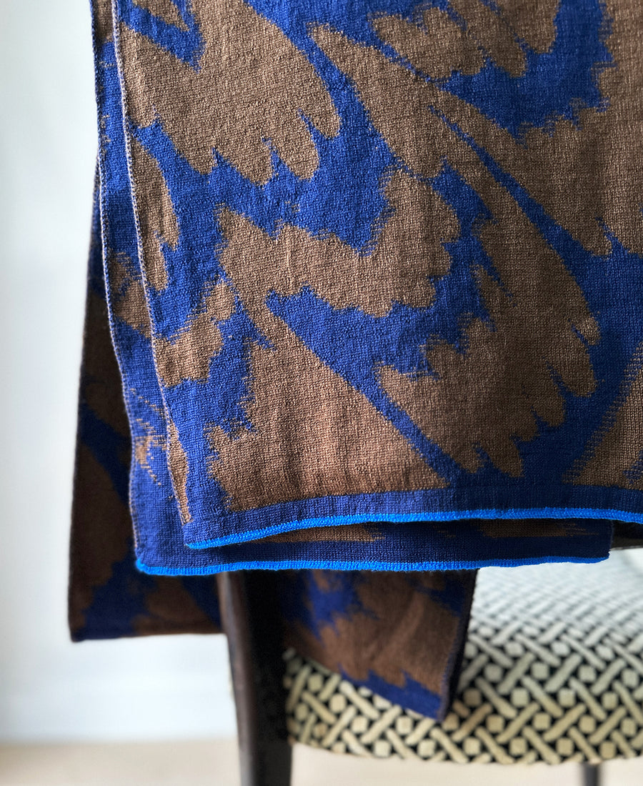 wolvis / scarf FURCULA cacao (brown / maxi)