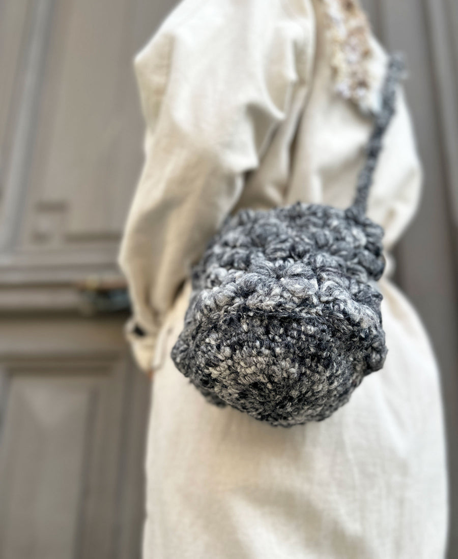 Sophie Digard / wool shoulder bag (S007/15/3051/CRD)