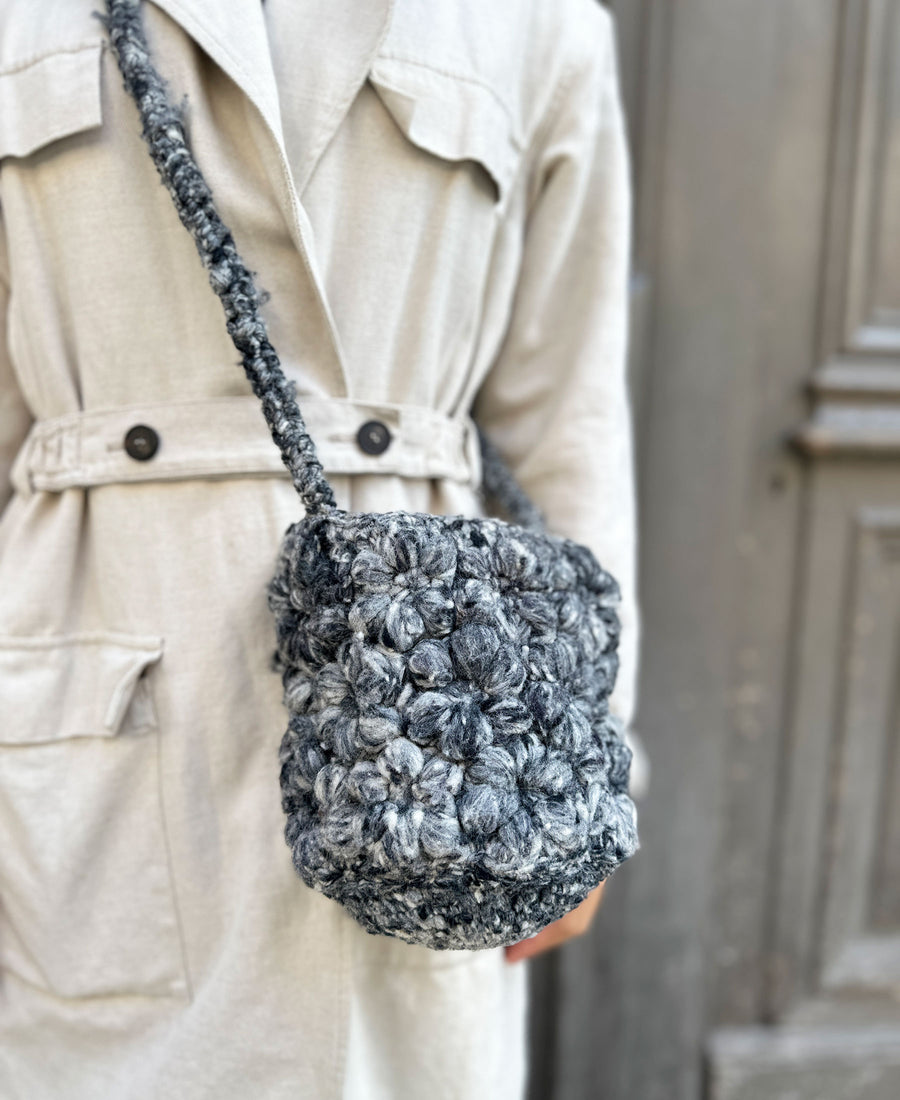 Sophie Digard / wool shoulder bag (S007/15/3051/CRD)