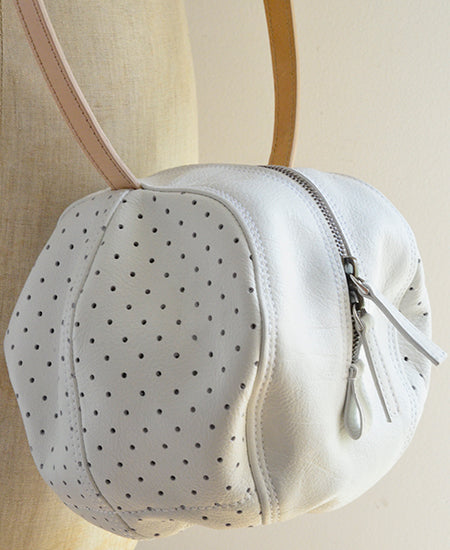 【40%OFF】rosa mosa / Helmet bag (S/white)