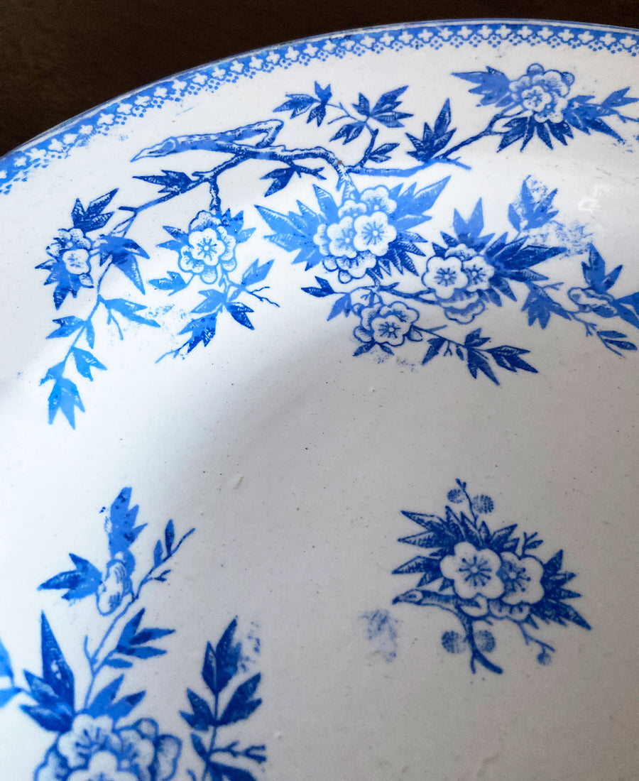 Antique/Vintage / Assiettes creuses (blue fleurs-B)