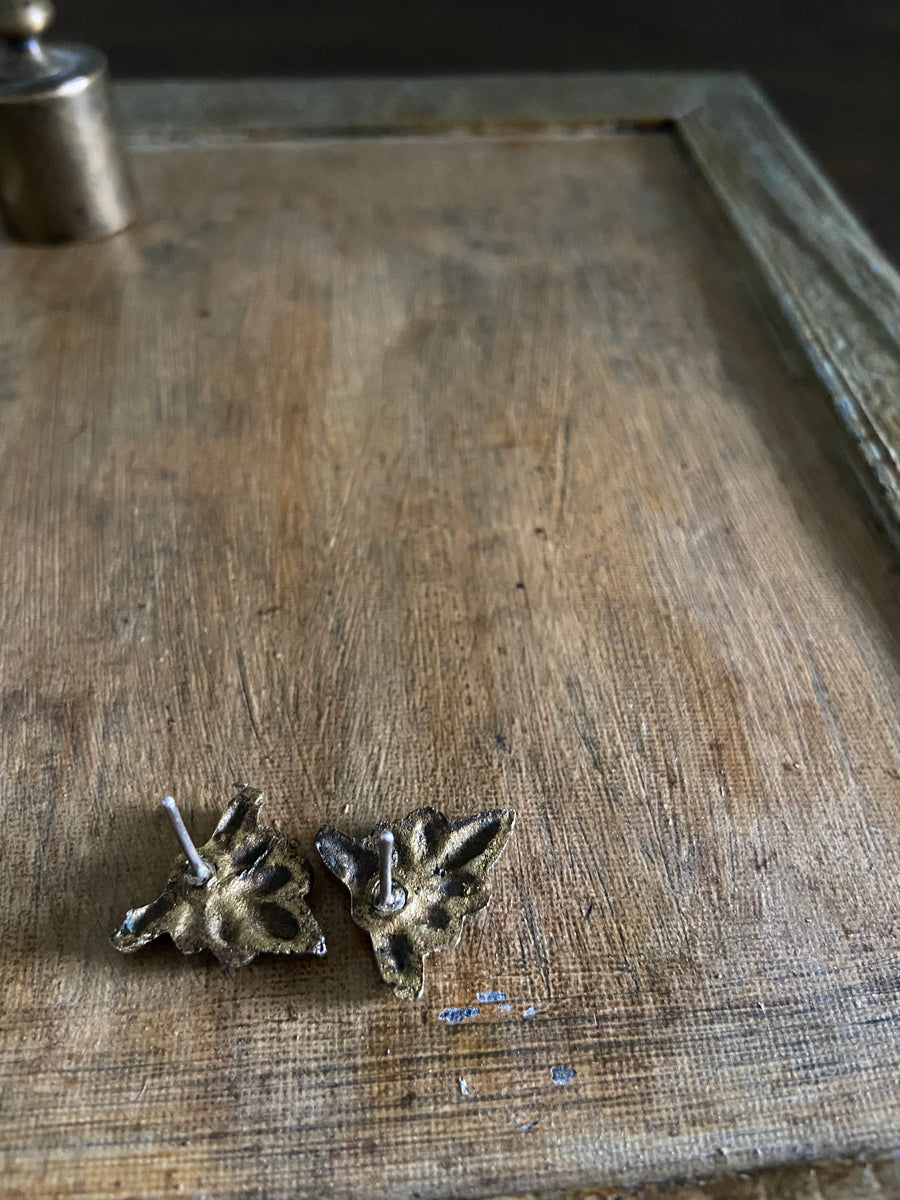 TABITO Jewelry / Vintage cupboard parts earring (Deco E)