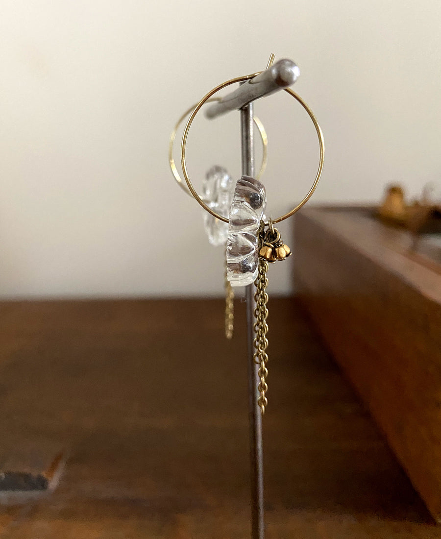 TABITO Jewelry / Antique chandelier flower glass earring (chanFss)
